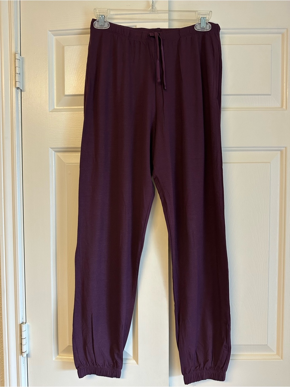 Women’s Drawstring Joggers in Deep Plum